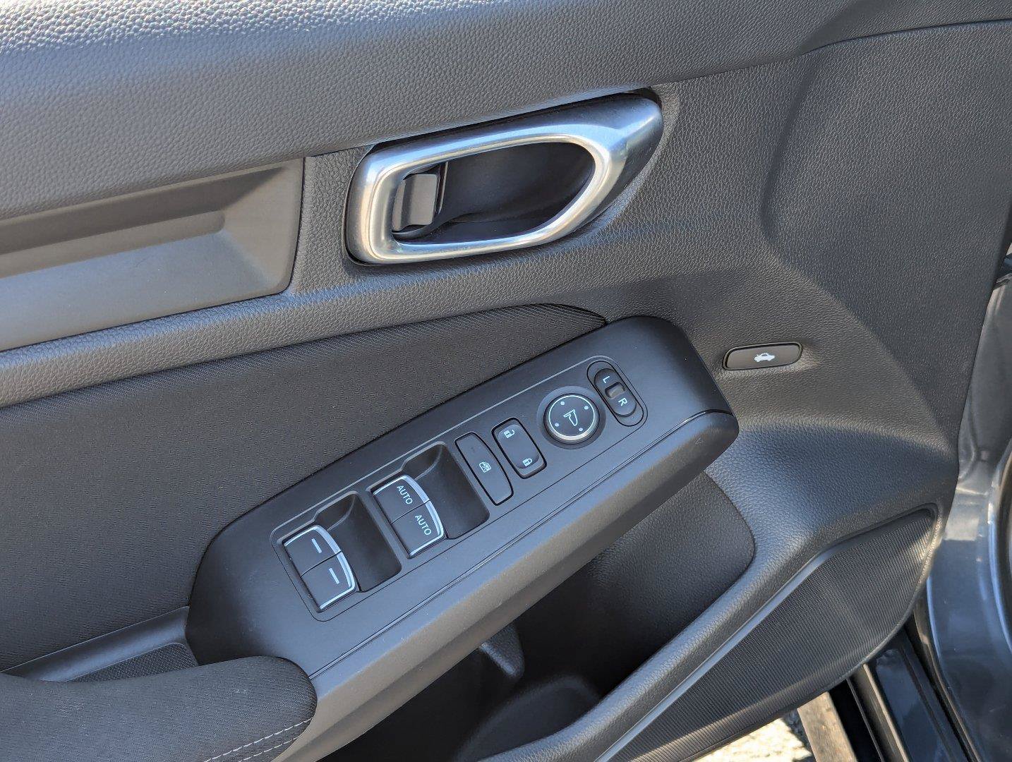 Used 2024 Honda Civic Sport image 11