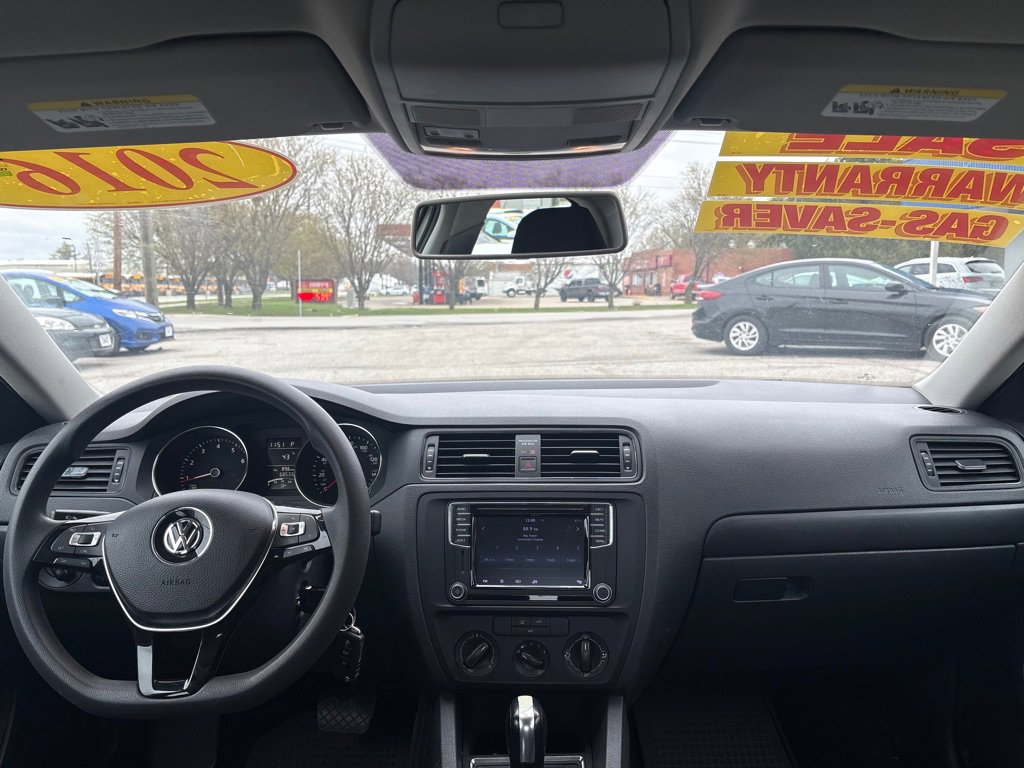 Used 2016 Volkswagen Jetta S image 14