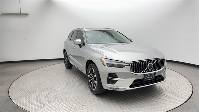 Certified 2023 Volvo XC60 B5 Plus w/ Climate Package image 8