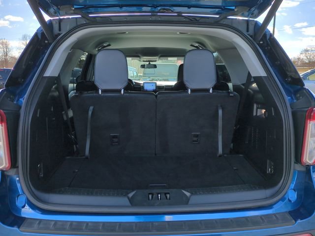 Used 2022 Ford Explorer XLT w/ Equipment Group 202A image 23