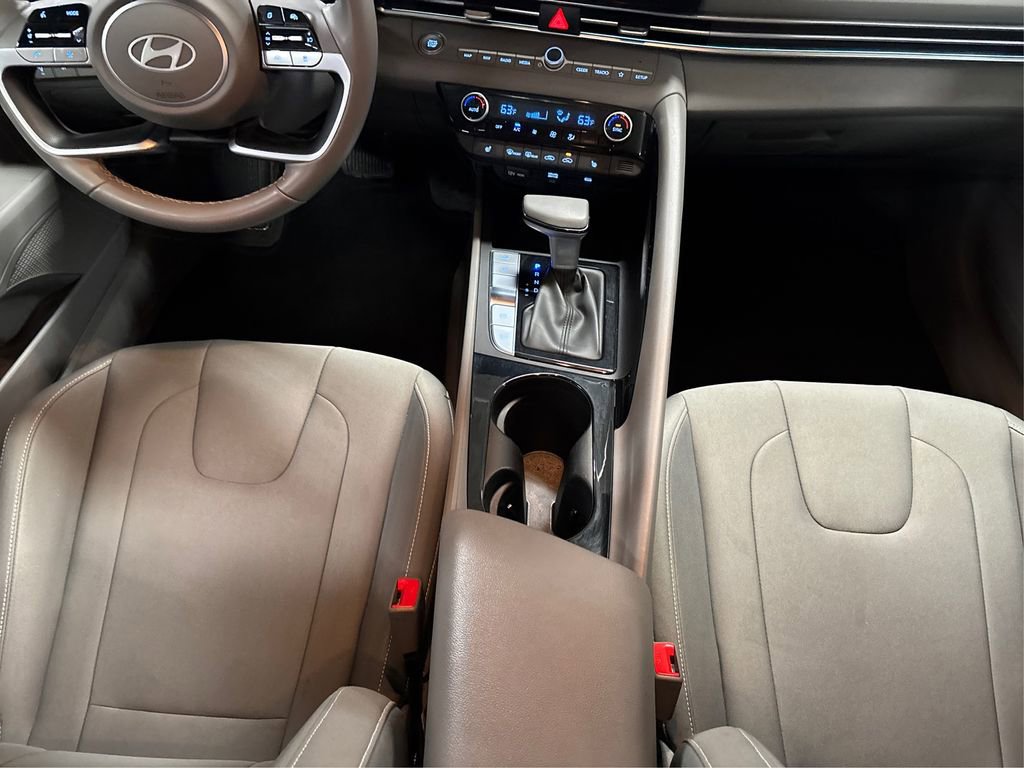 Certified 2025 Hyundai Elantra SEL image 20