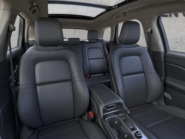 New 2026 Lincoln Corsair Premiere image 10