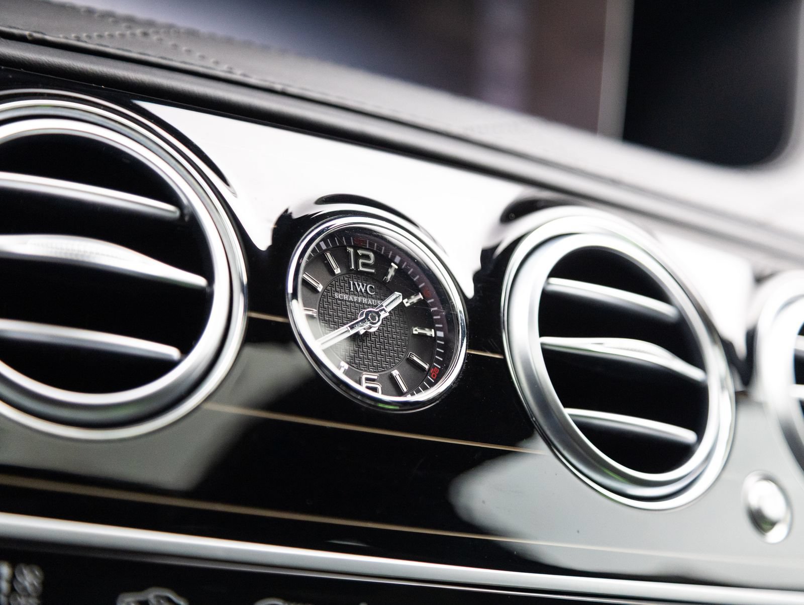 Used 2019 Mercedes-Benz S 63 AMG S 4MATIC Sedan image 26