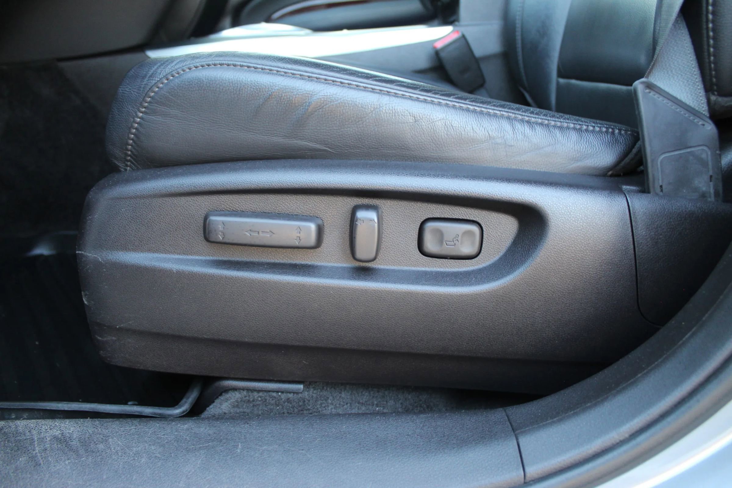 Used 2016 Acura MDX SH-AWD image 12