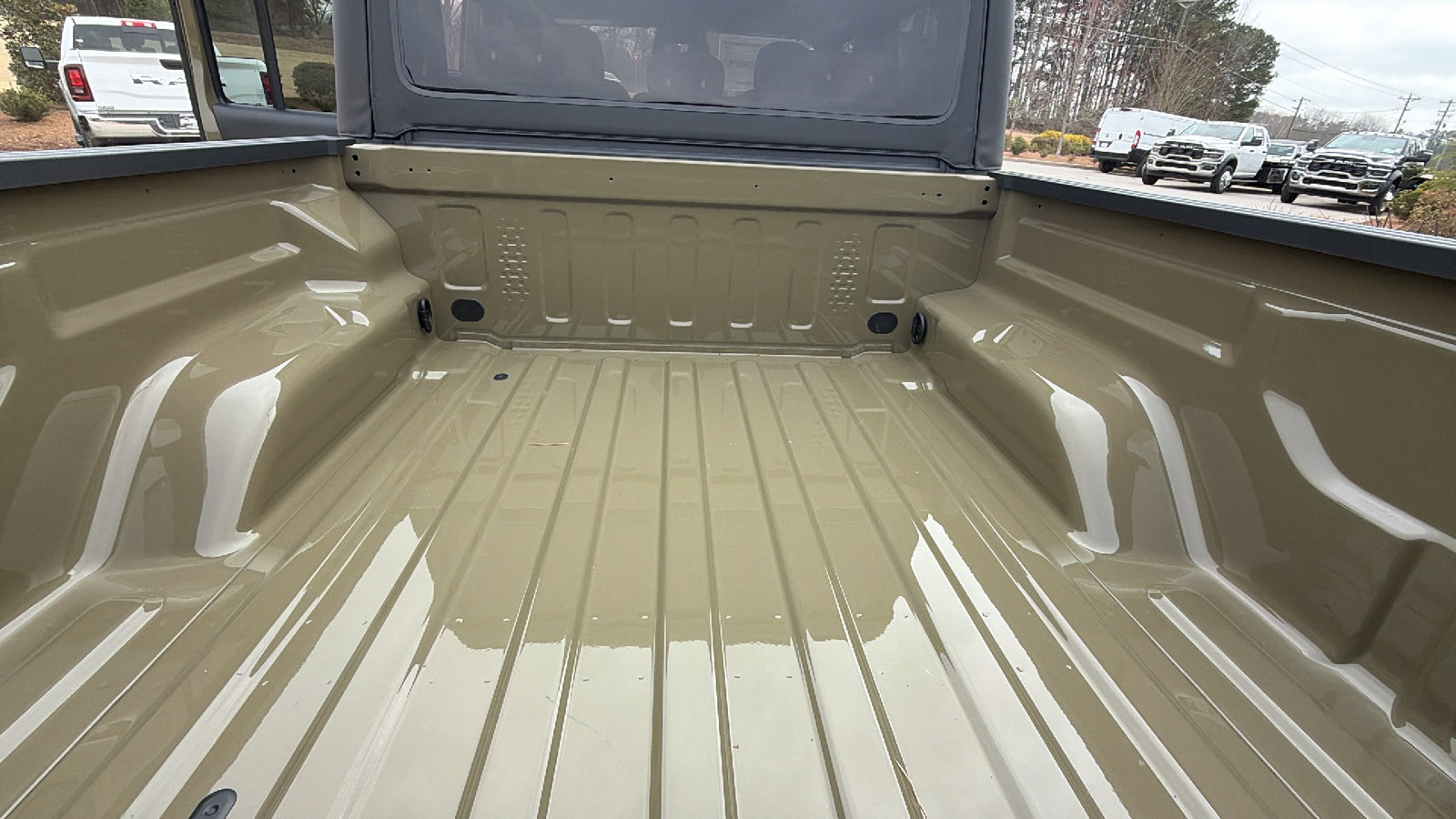 New 2026 Jeep Gladiator Willys AWD/4WD image 13