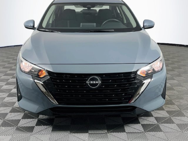 Used 2025 Nissan Sentra SV w/ All-Weather Package FWD image 3