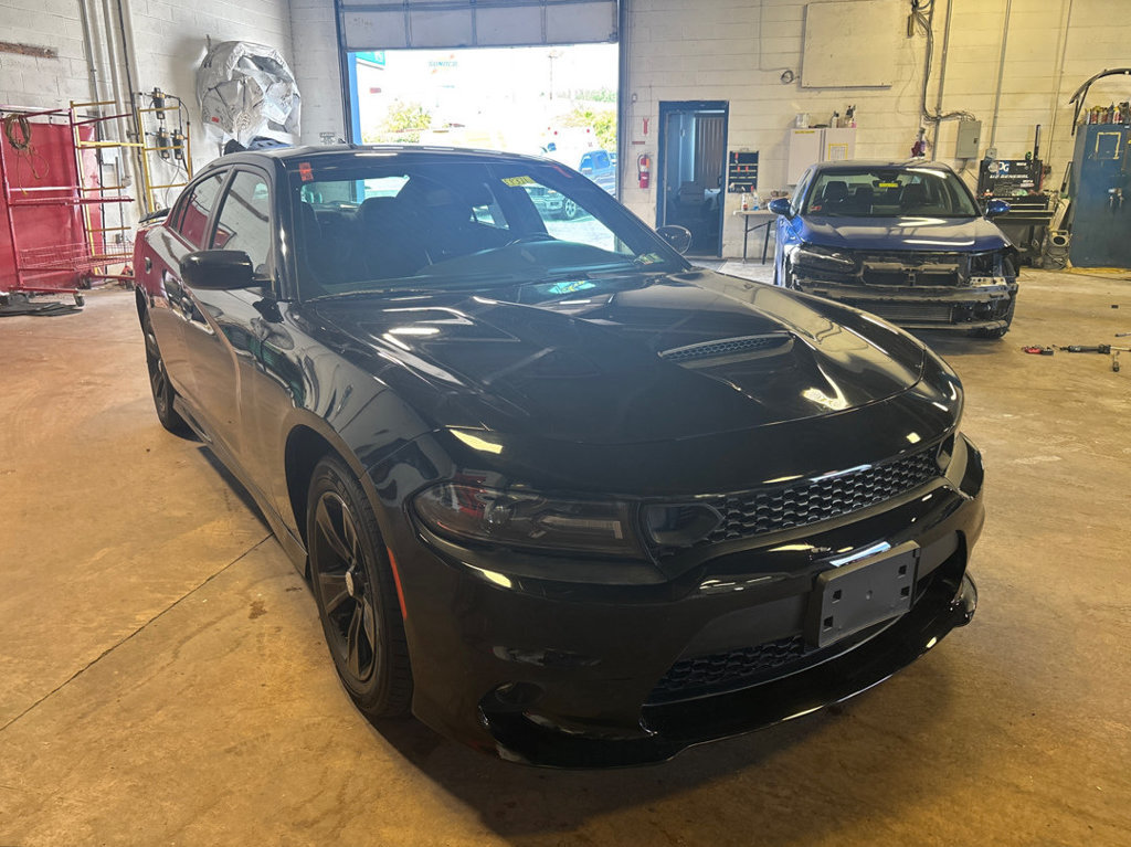 Used 2019 Dodge Charger GT RWD image 3