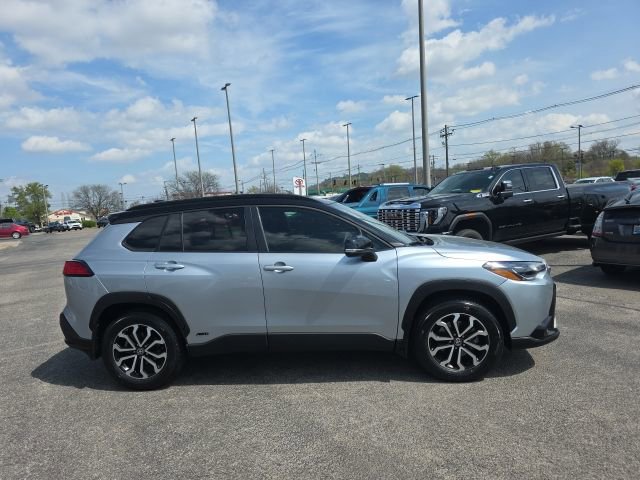 Used 2024 Toyota Corolla Cross SE w/ Moonroof Package image 4