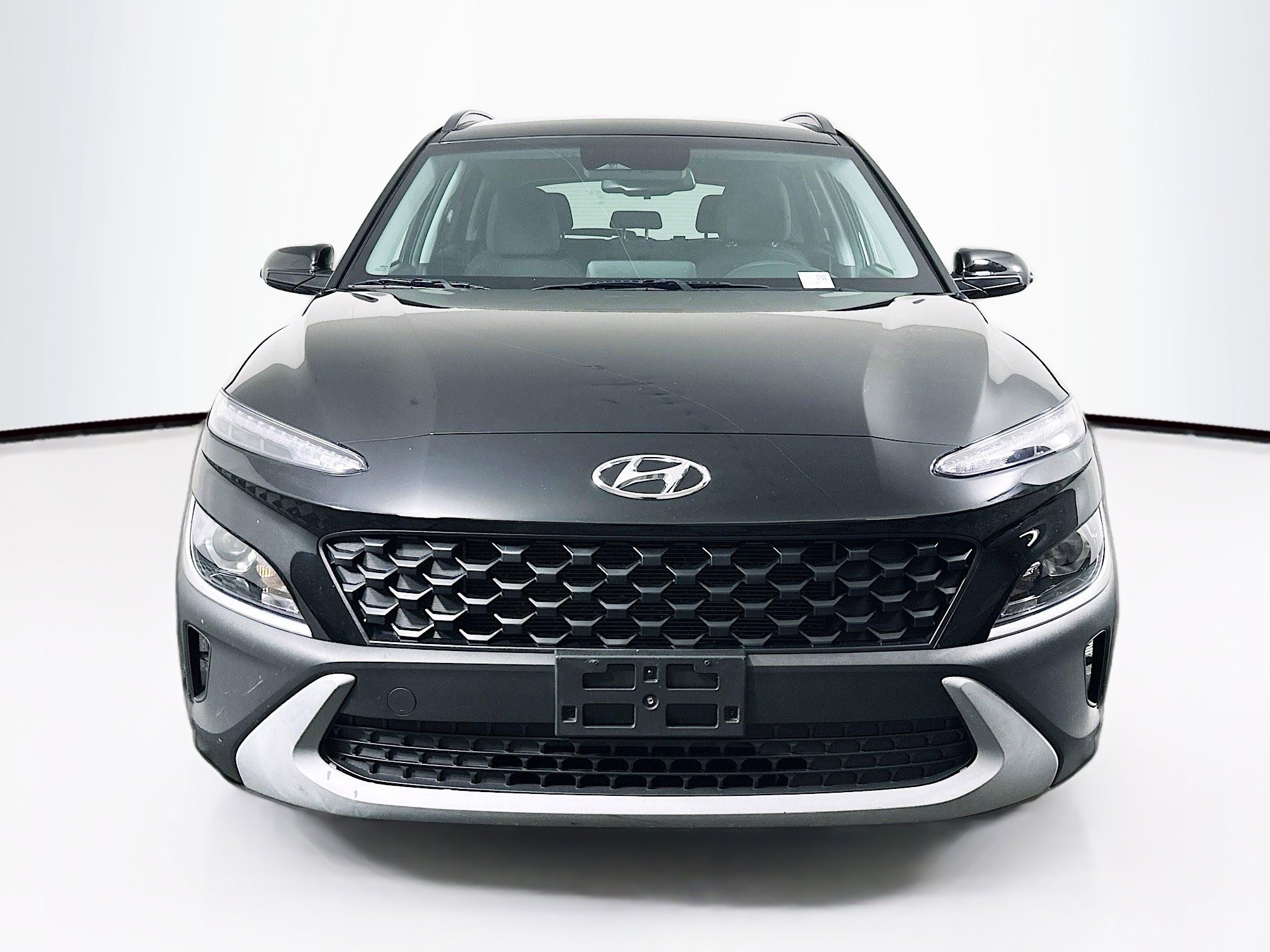 Used 2023 Hyundai Kona SEL w/ Cargo Package image 2