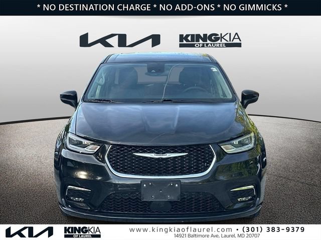 Used 2023 Chrysler Pacifica Touring-L FWD image 27