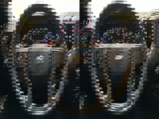 Used 2020 Chevrolet Silverado 2500 Custom w/ Custom Value Package image 15