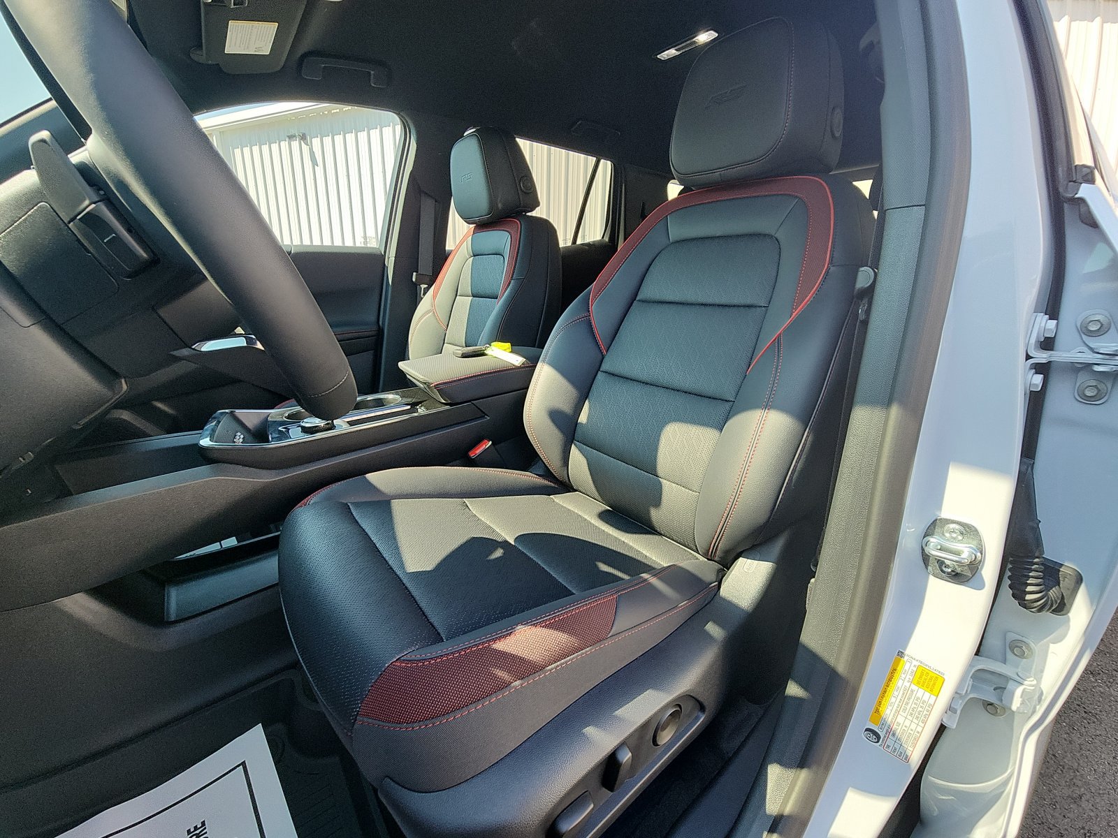 New 2027 Chevrolet Equinox RS w/ LPO, Floor Liner Package AWD/4WD image 21