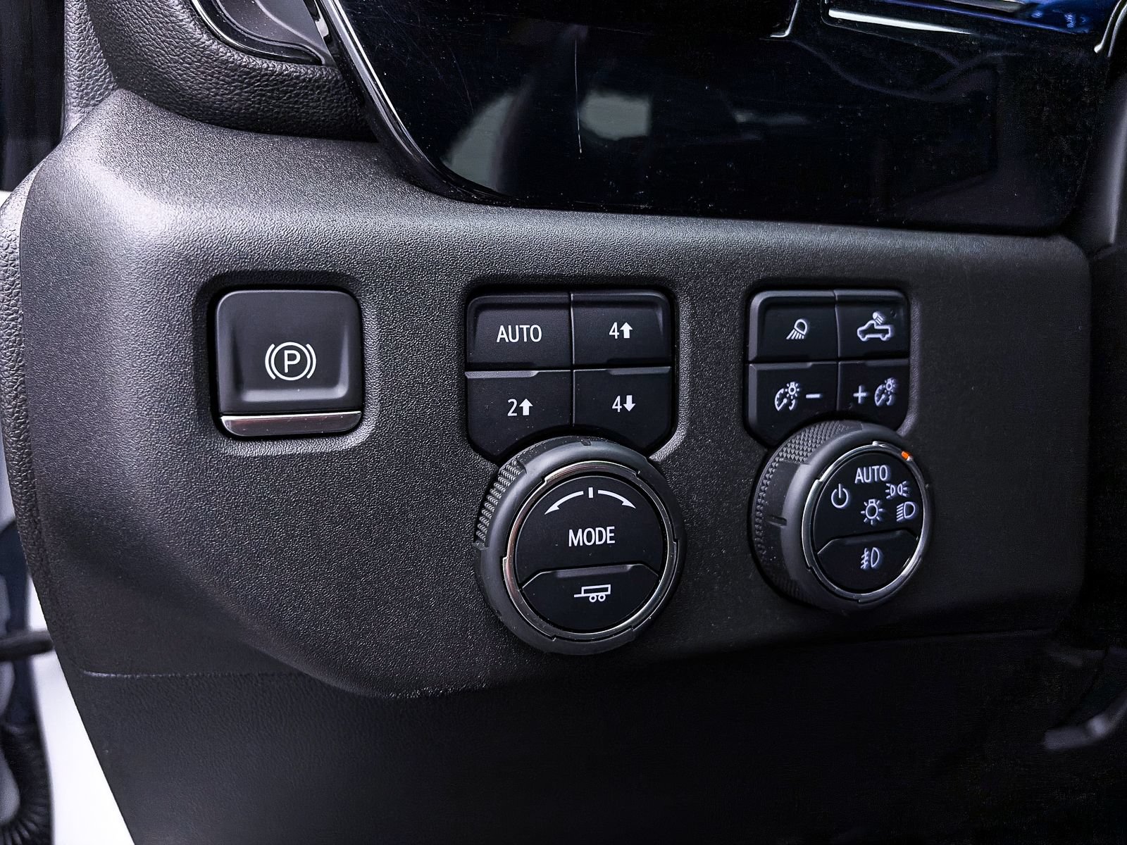 Used 2024 Chevrolet Silverado 1500 ZR2 w/ LPO, Dark Essentials Package AWD/4WD image 10
