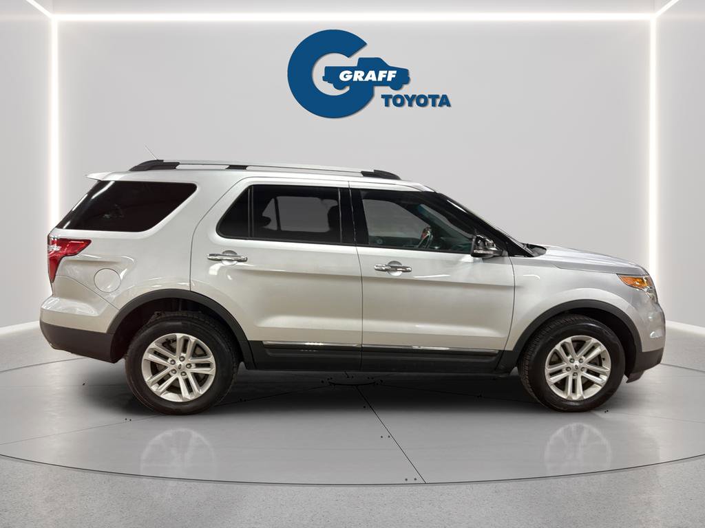 Used 2014 Ford Explorer XLT image 9