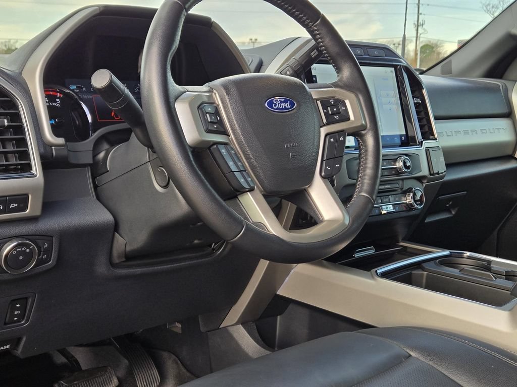 Used 2022 Ford F250 Lariat w/ Lariat Ultimate Package AWD/4WD image 18