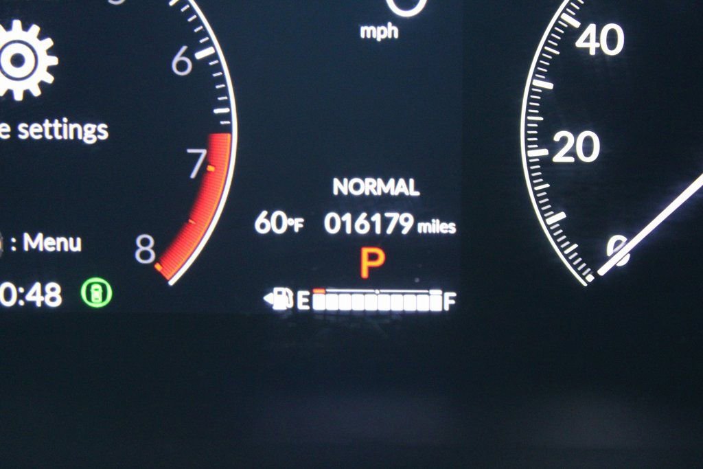 Used 2023 Honda HR-V LX image 31