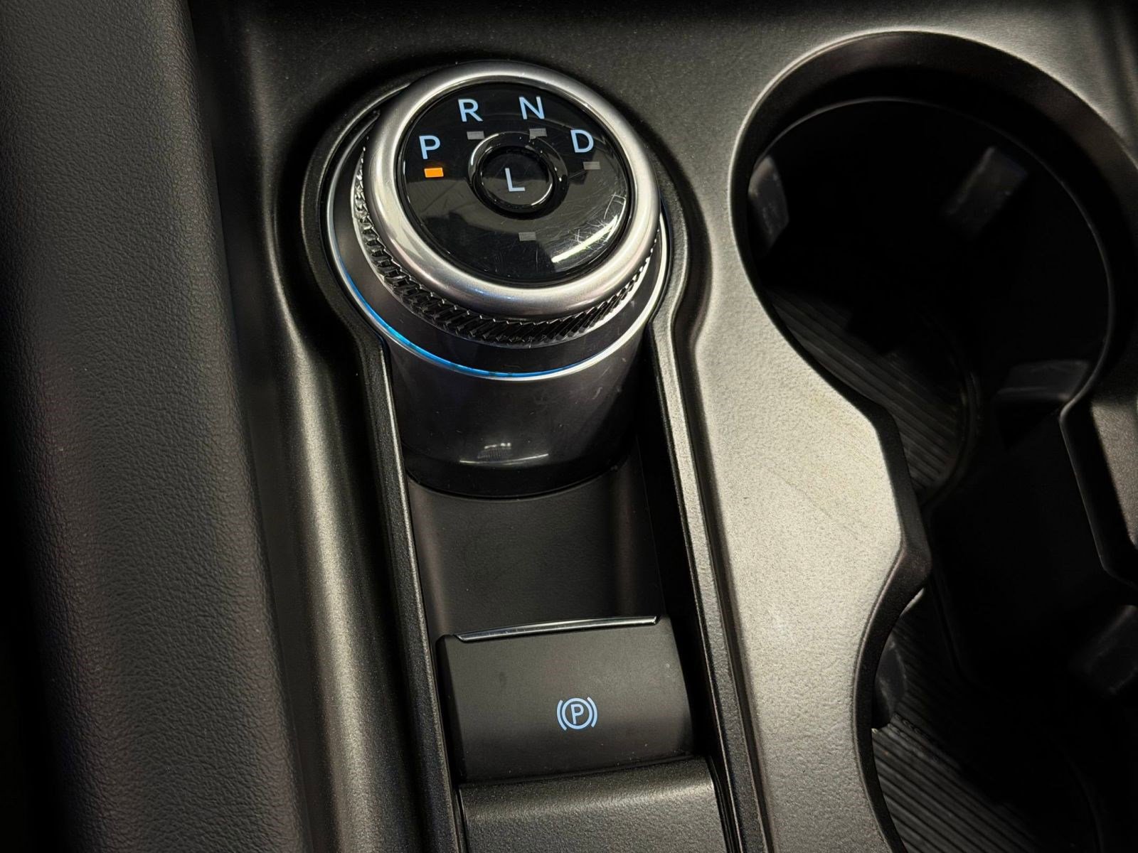 Used 2025 Ford Explorer ST-Line w/ ST-Line Street Pack image 14