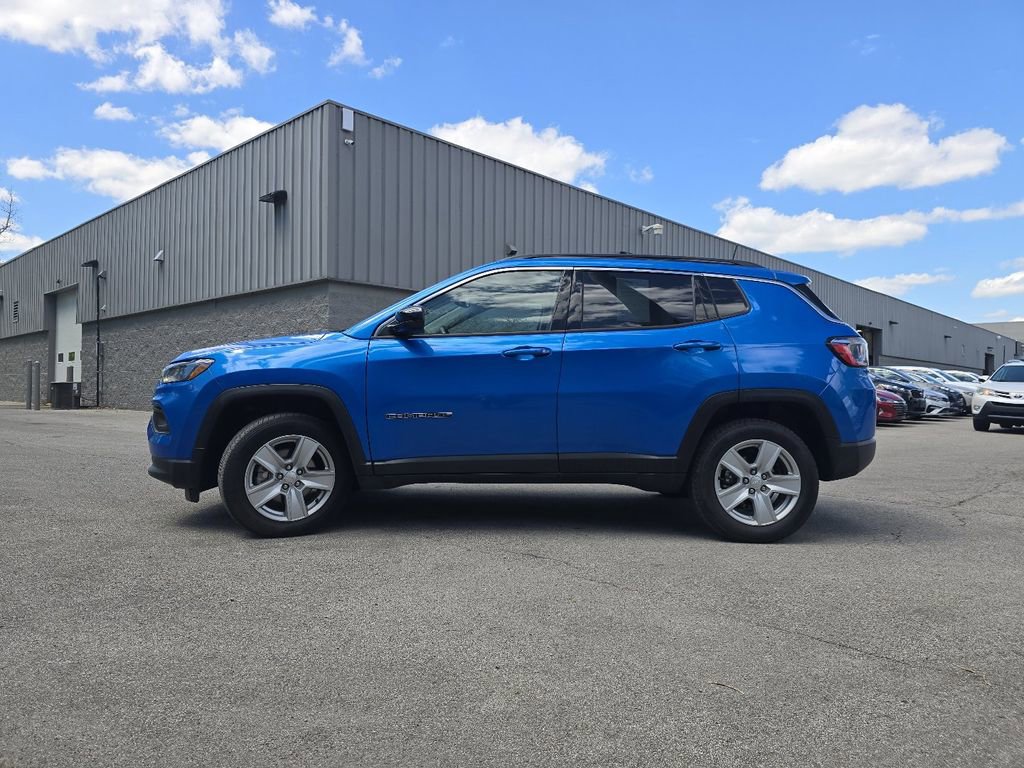 Used 2022 Jeep Compass Latitude w/ Convenience Group AWD/4WD image 11