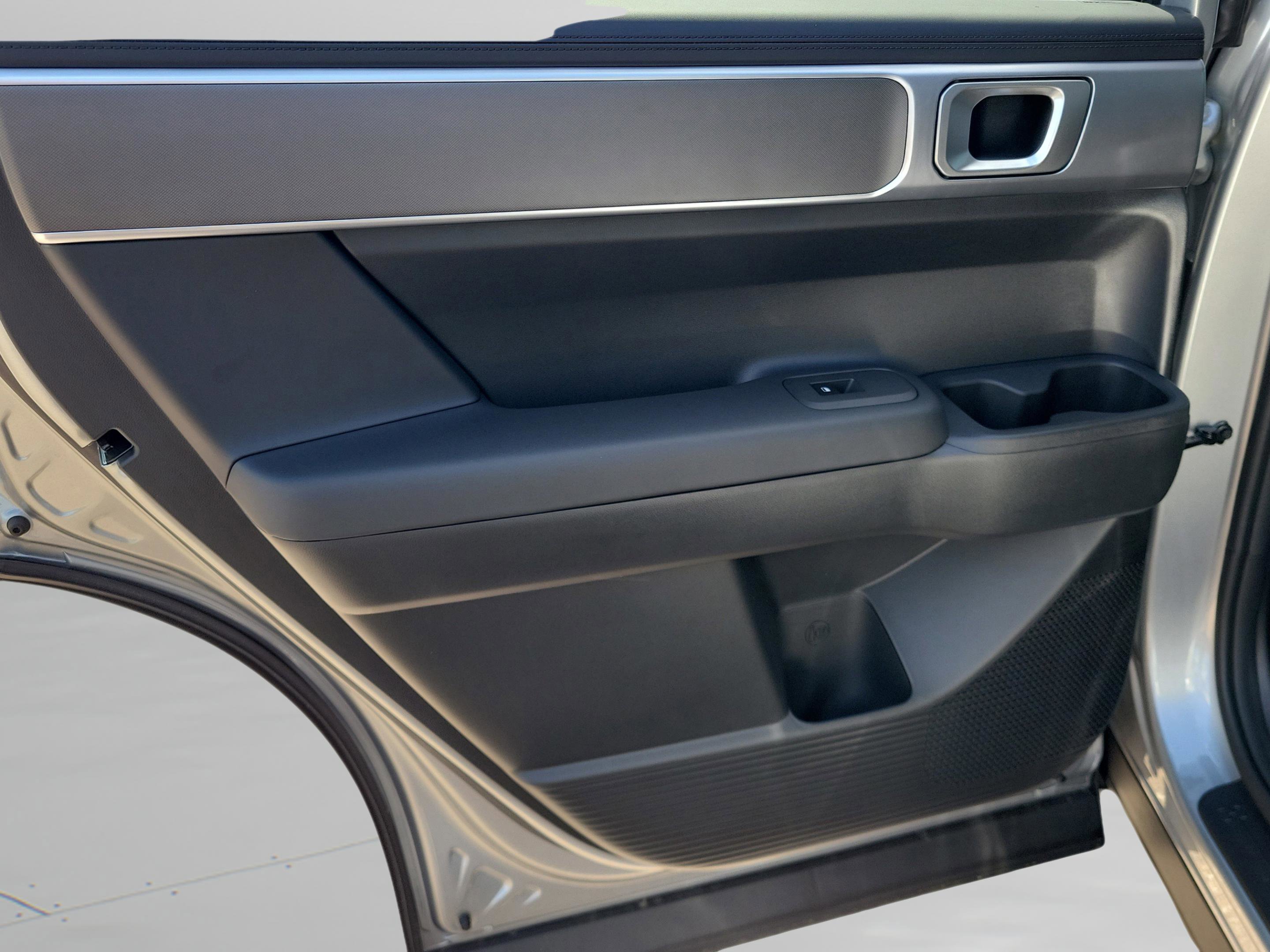 New 2026 Hyundai Santa Fe SE image 11