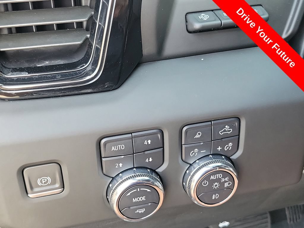 Used 2023 GMC Sierra 1500 AT4 w/ AT4 Premium Package AWD/4WD image 16
