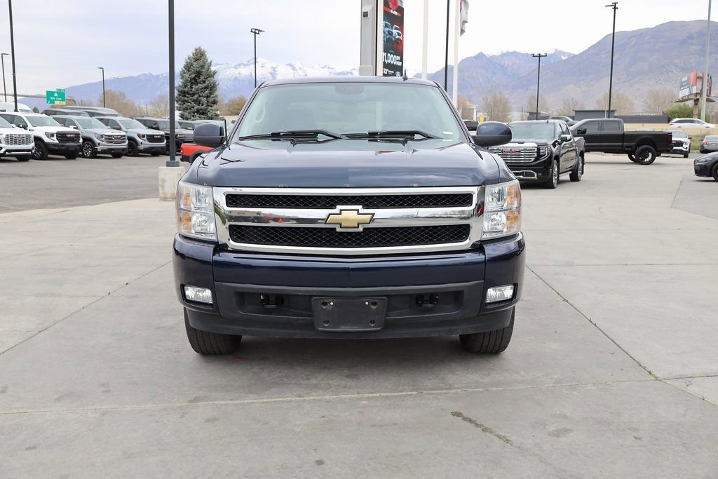 Used 2007 Chevrolet Silverado 1500 LTZ w/ Max Trailering Pack image 9
