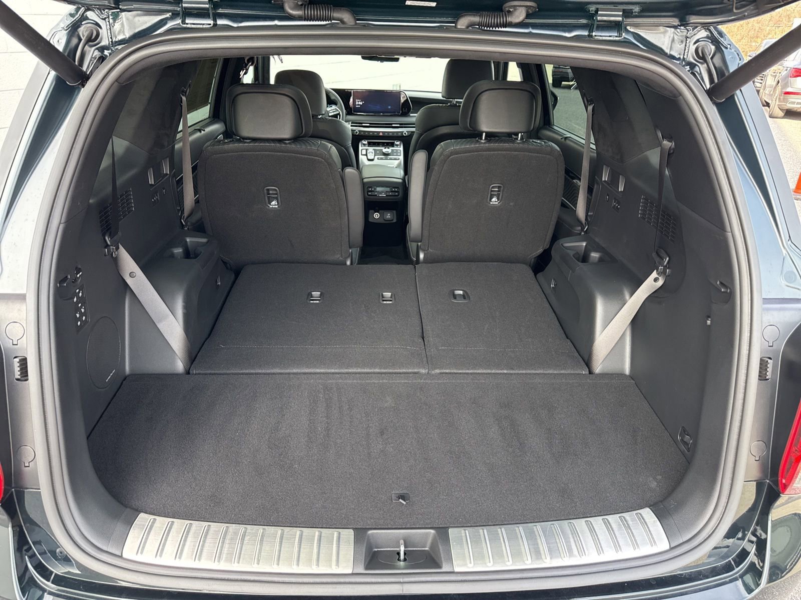 Used 2025 Hyundai Palisade Calligraphy image 15