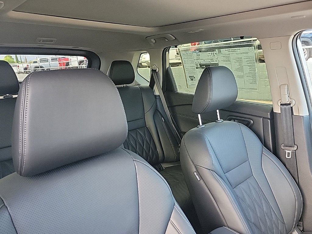 New 2026 Nissan Rogue Platinum image 46