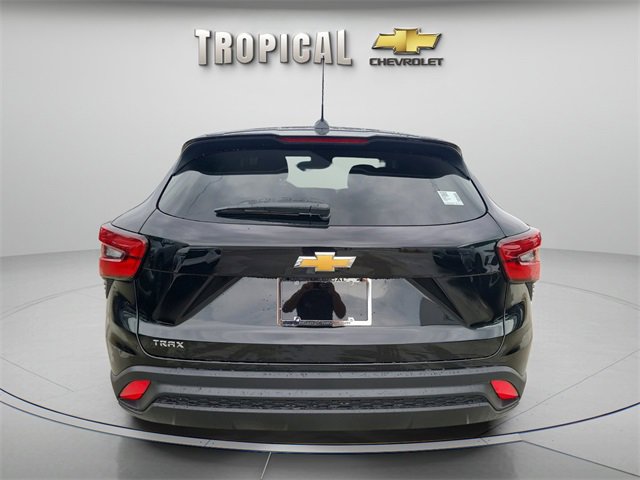 New 2026 Chevrolet Trax LS w/ LS Convenience Package image 4