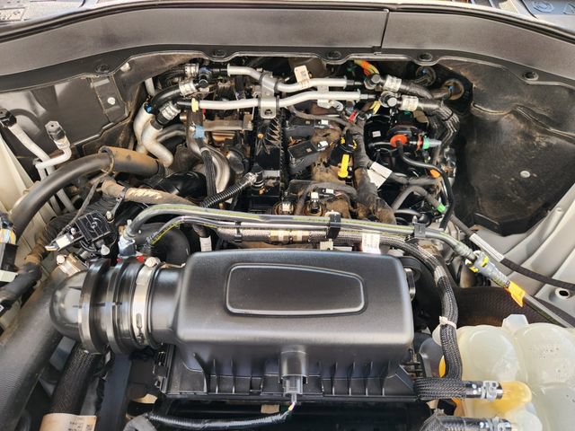 Used 2021 Ford Explorer XLT w/ Equipment Group 202A RWD image 31