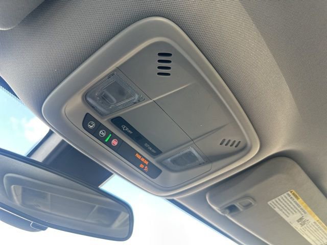 Used 2022 Chevrolet Malibu LT FWD image 35