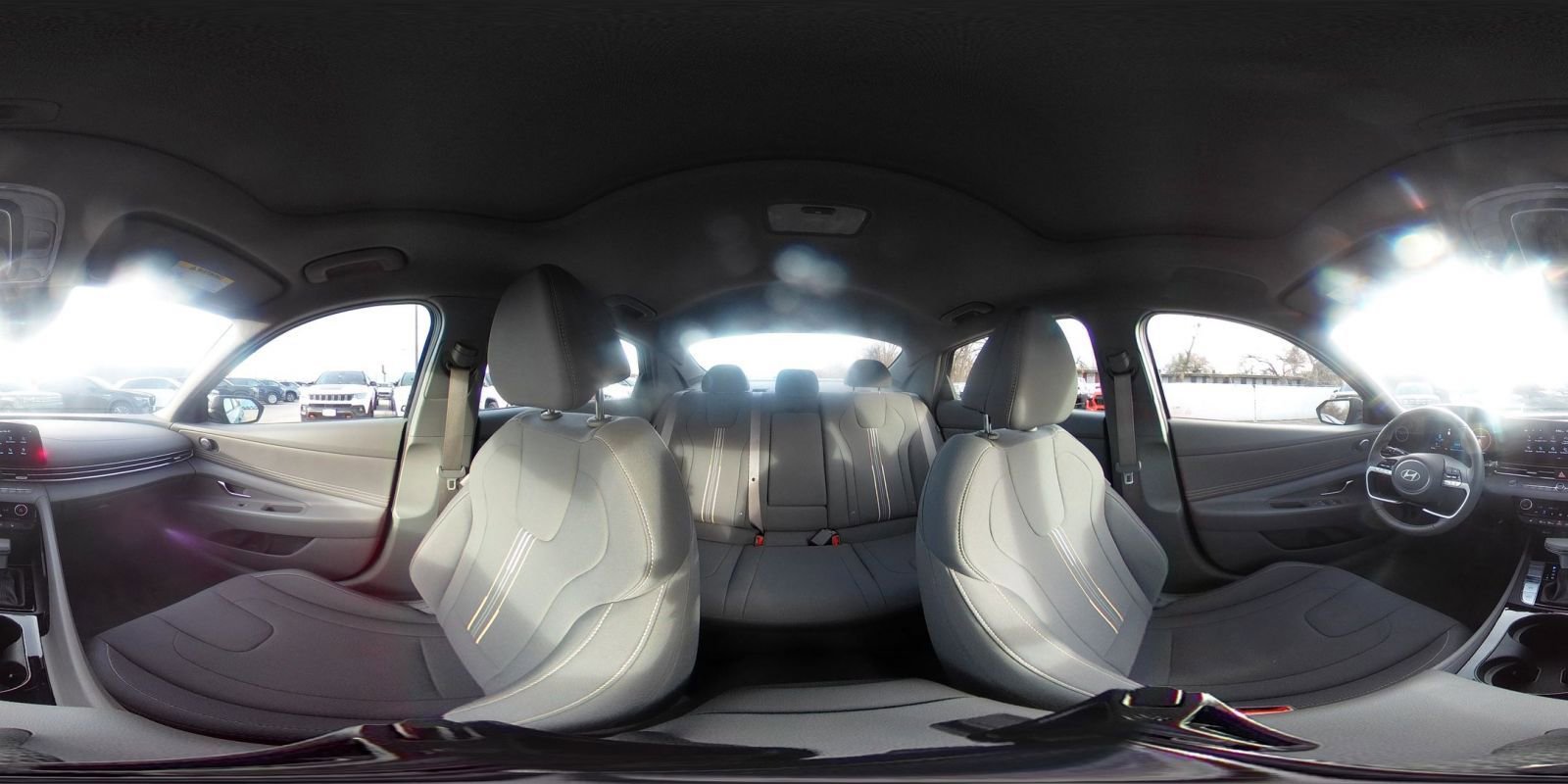 Used 2025 Hyundai Elantra SEL image 43