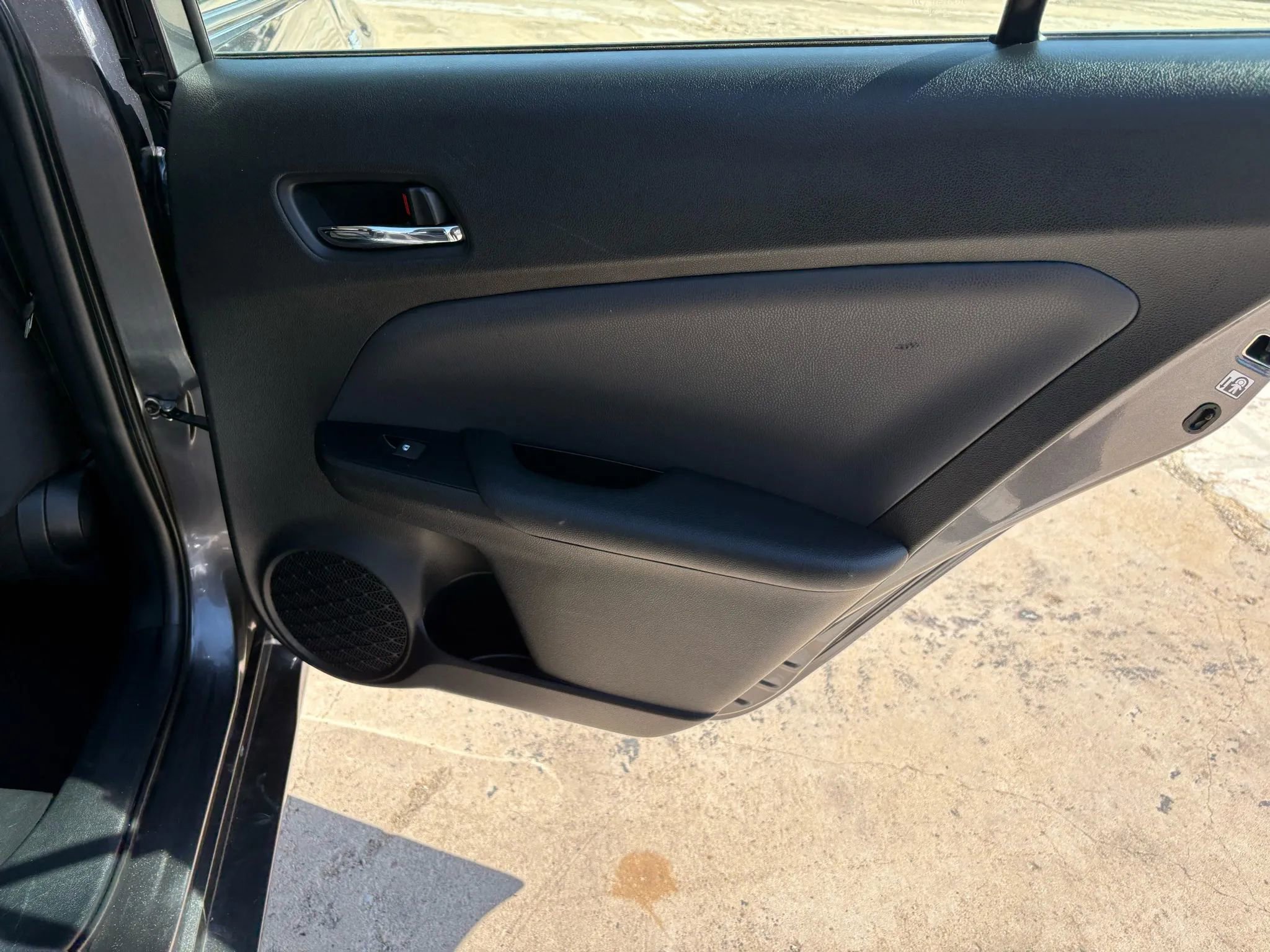 Used 2017 Toyota Prius Prime Plus w/ Carpet Mat Package image 15