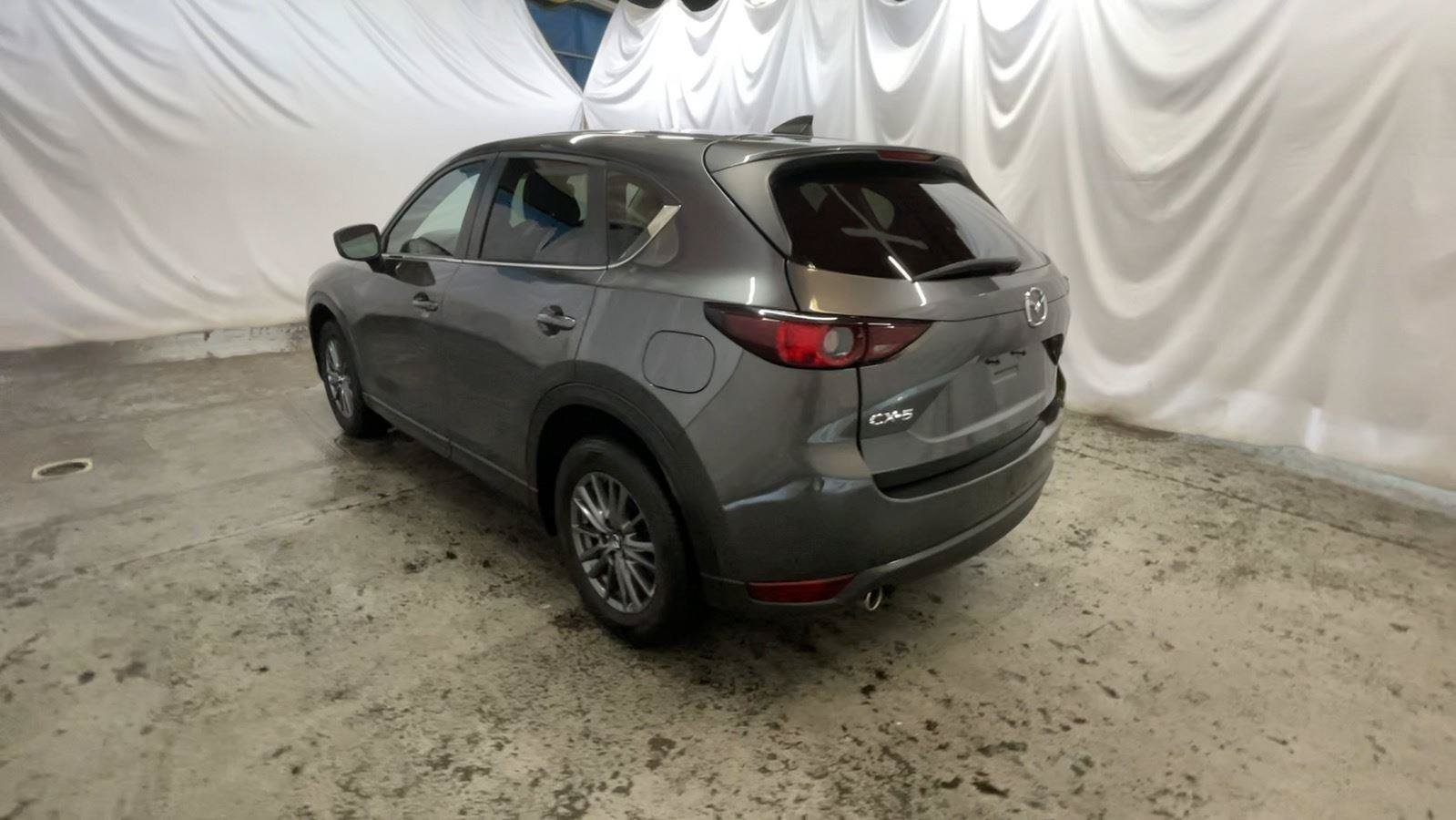 Used 2021 MAZDA CX-5 Touring FWD image 9