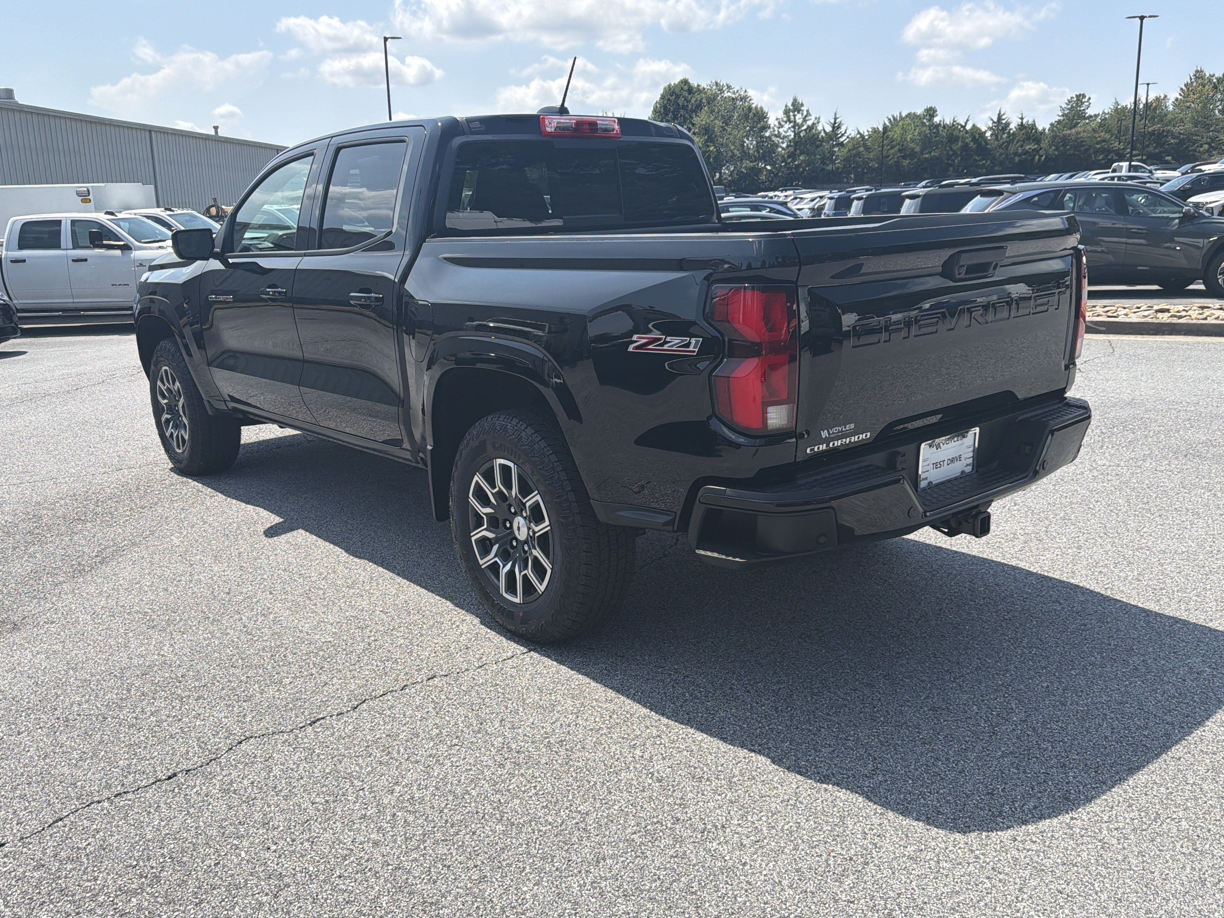 Used 2026 Chevrolet Colorado Z71 w/ Z71 Convenience Package 2 AWD/4WD image 6