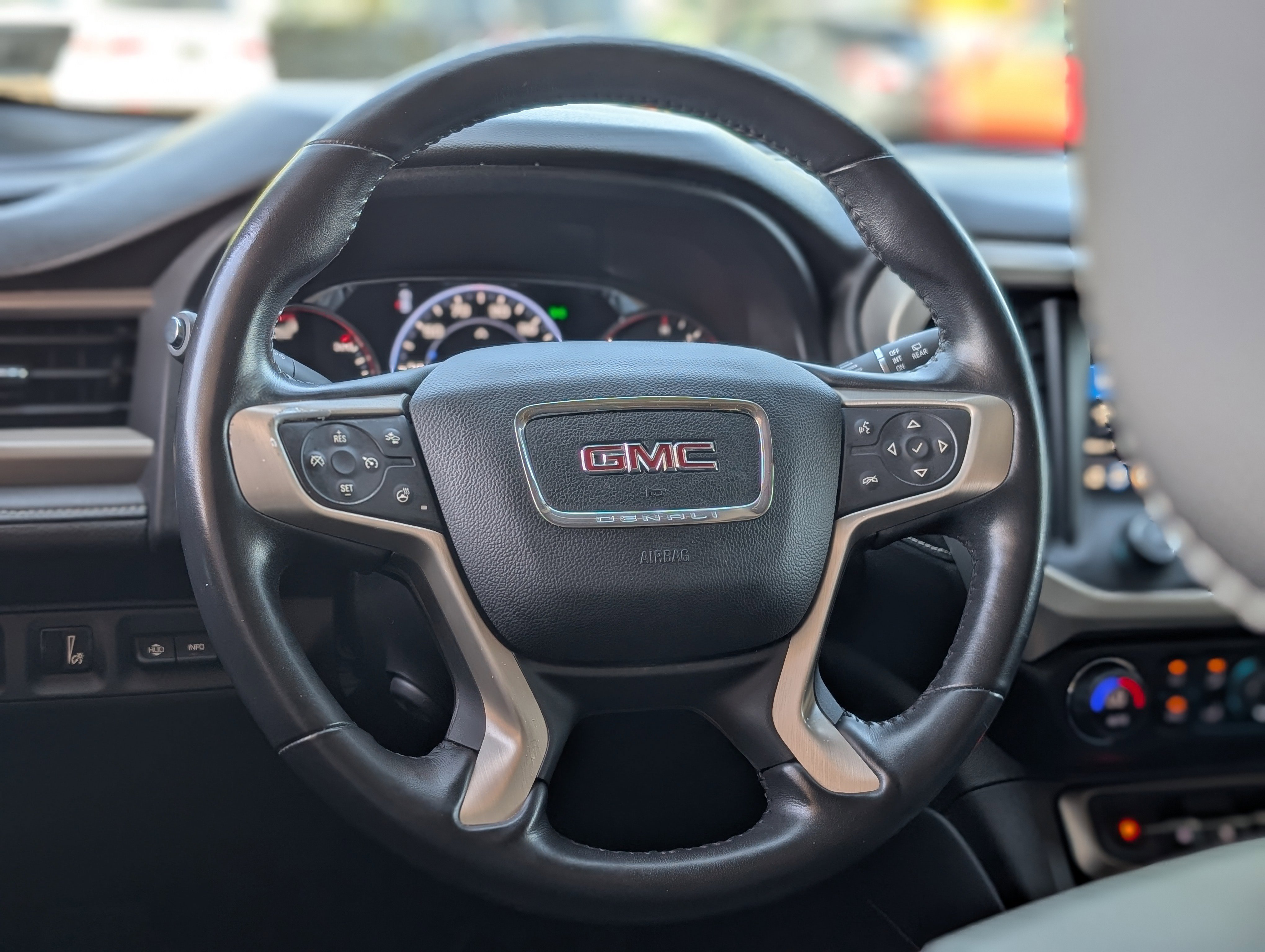 Used 2022 GMC Acadia Denali w/ Trailering Package image 17