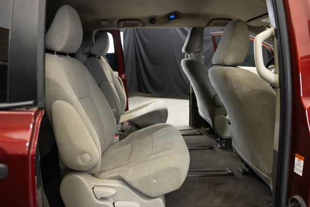 Used 2020 Toyota Sienna L FWD image 19