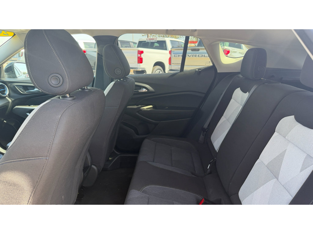 Certified 2024 Chevrolet Trax LS w/ LS Convenience Package FWD image 19