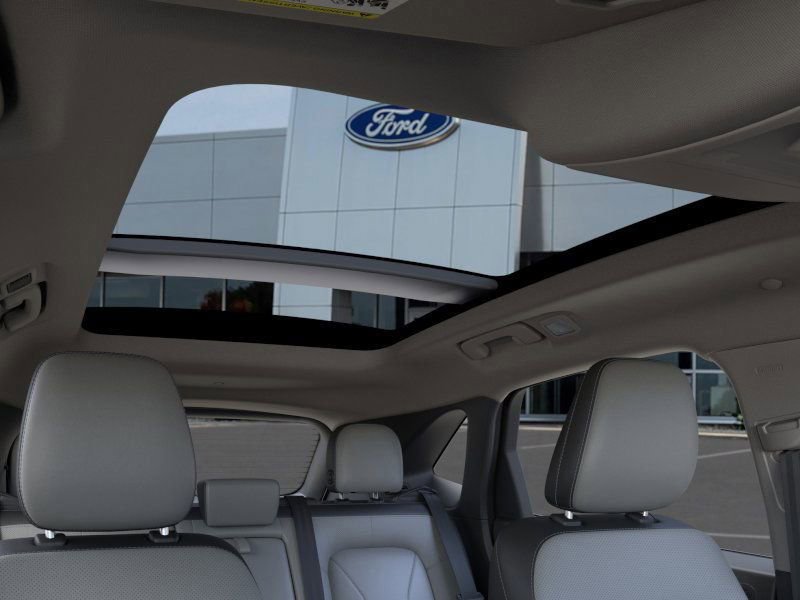 New 2025 Ford Escape SE w/ PHEV Premium Package image 24