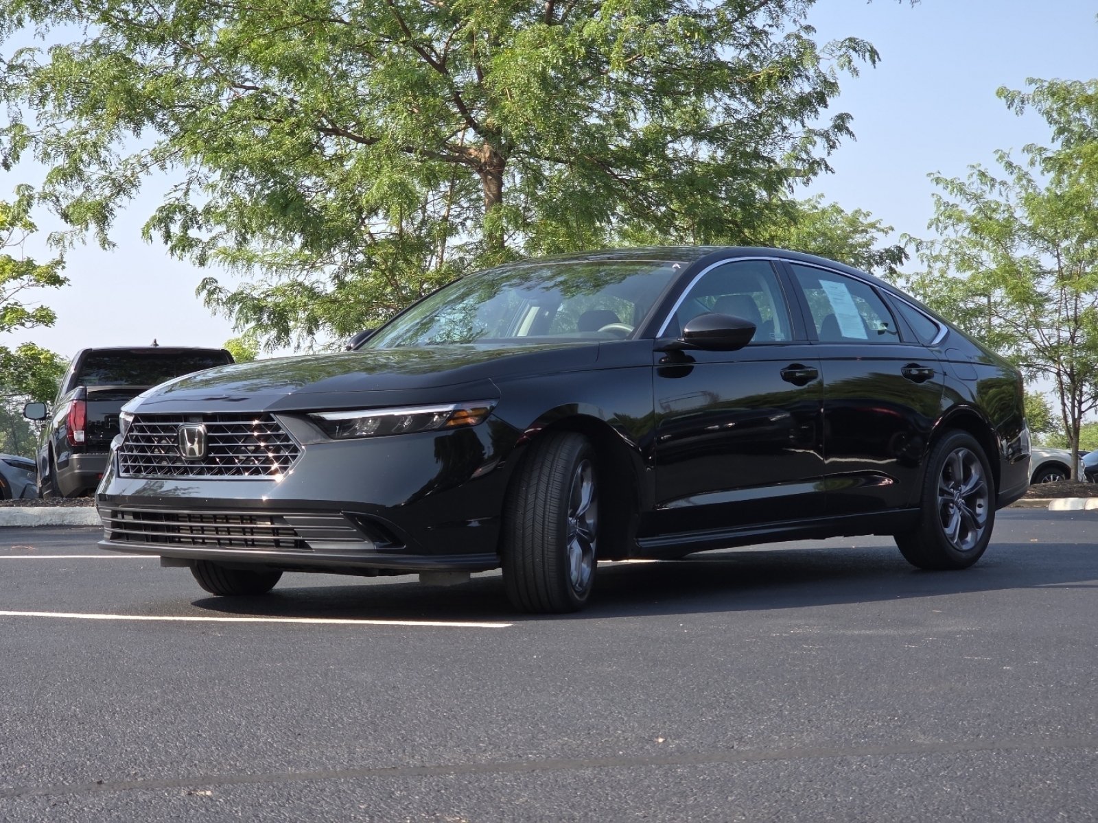 Certified 2024 Honda Accord EX image 17