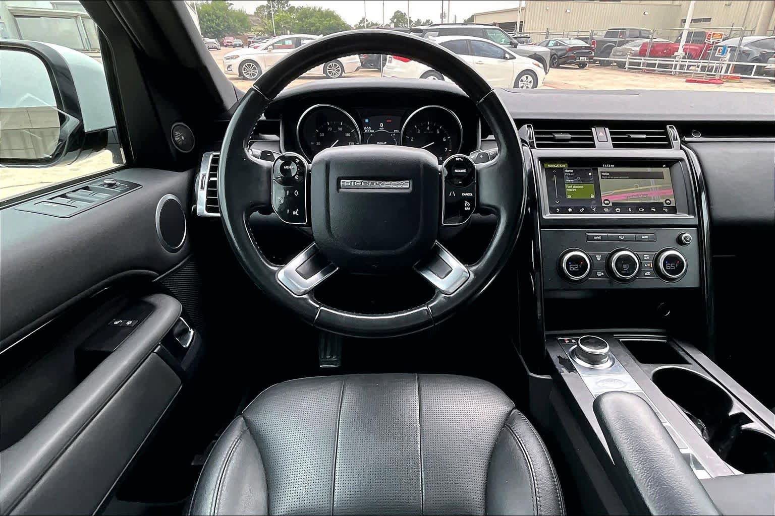 Used 2019 Land Rover Discovery SE AWD/4WD image 6