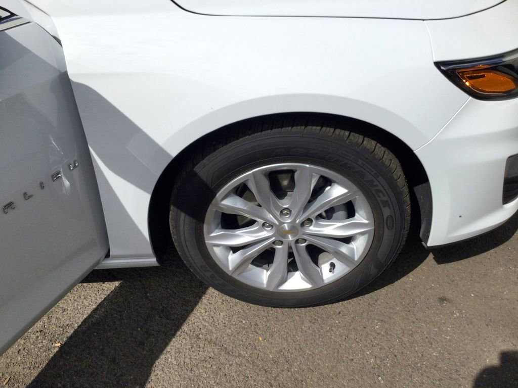 New 2024 Chevrolet Malibu LT FWD image 30