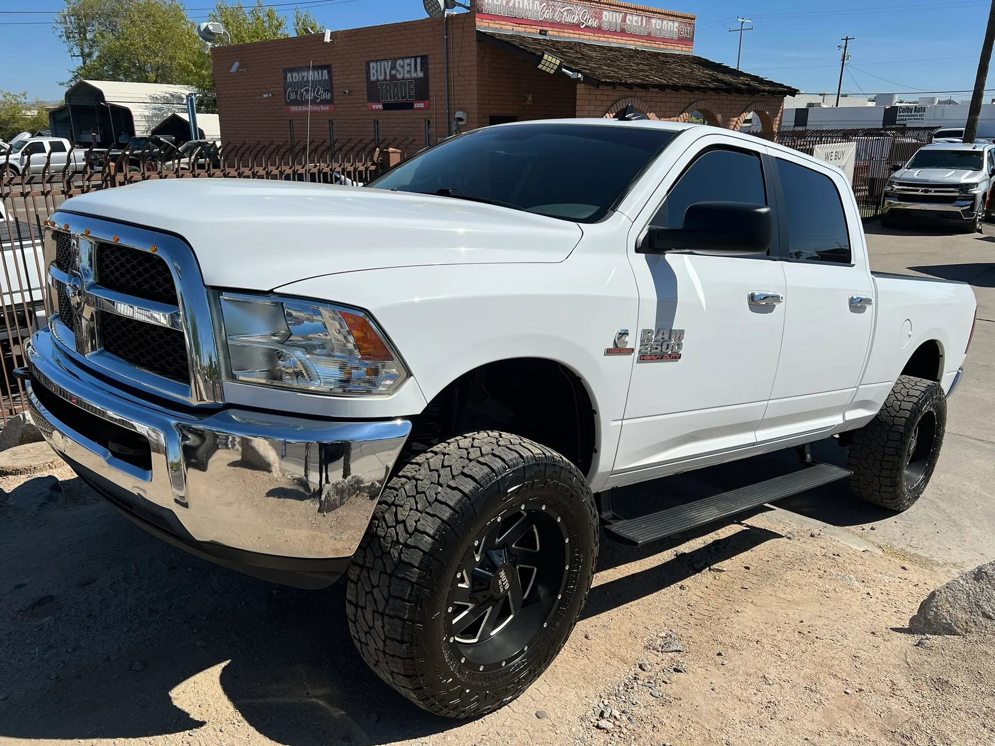 Used 2018 RAM 2500 SLT image 3