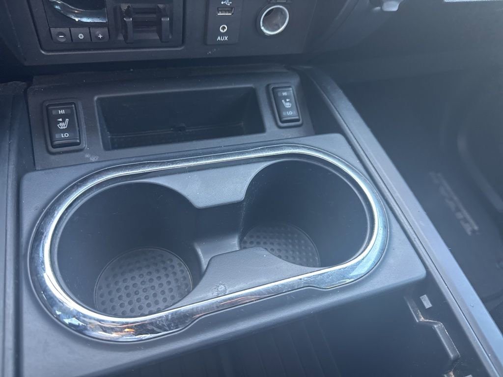 Used 2018 Nissan Titan SV w/ SV Convenience Package image 18