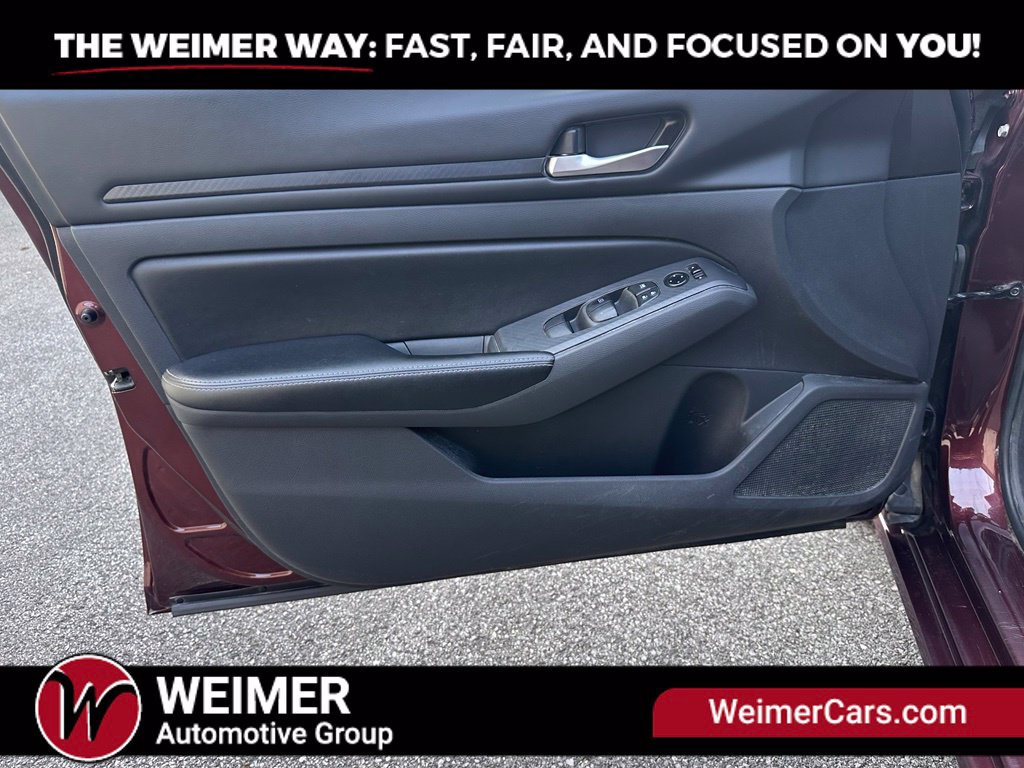 Used 2024 Nissan Altima 2.5 SV w/ SV Premium Package FWD image 8