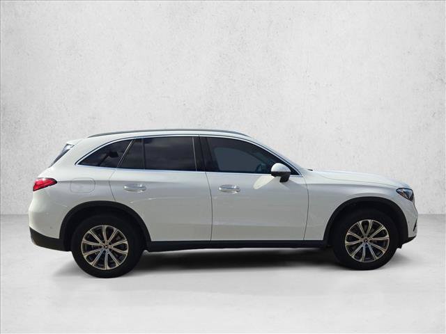Used 2023 Mercedes-Benz GLC 300 4MATIC image 4