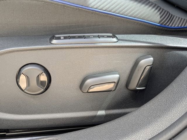 Used 2023 Volkswagen Golf 20th Anniversary Edition image 23