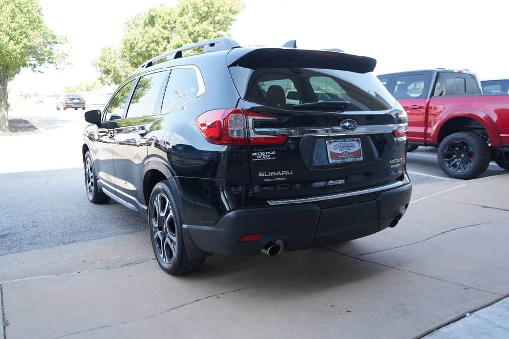 Used 2025 Subaru Ascent Limited w/ Popular Package #1 AWD/4WD image 11