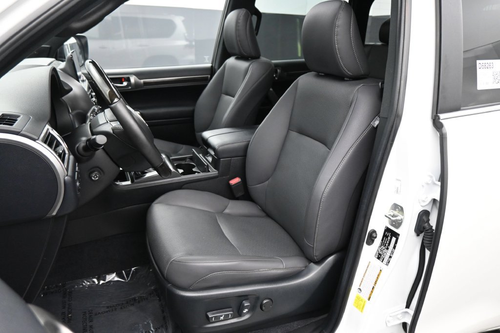 Used 2023 Lexus GX 460 Premium AWD/4WD image 16