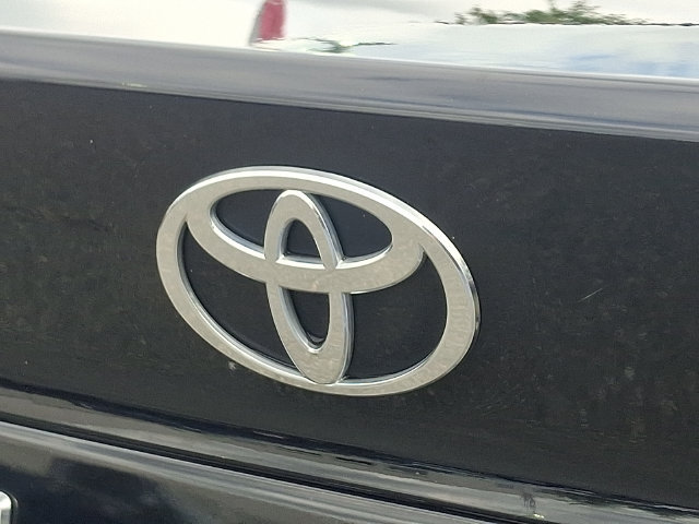 Used 2025 Toyota Camry LE FWD image 28