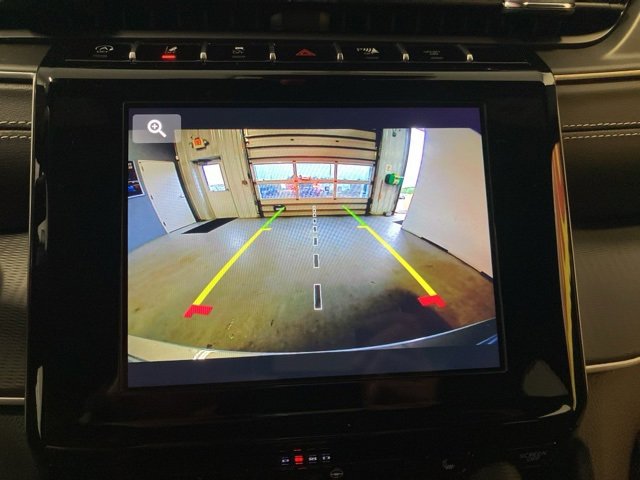 Used 2025 Jeep Grand Cherokee Laredo X w/ Luxury Tech Group I image 35